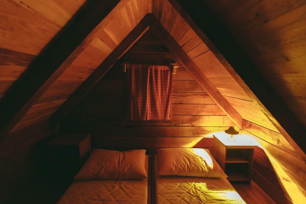 River Huts Zrmanja 오브로박 외부 사진